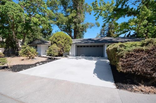4935 Cowell Blvd, Davis, CA 95618-4404