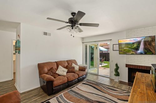 214 Holiday Way, Oceanside, CA 92057-5140