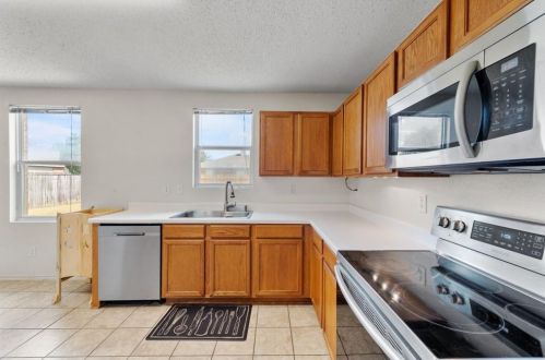 960 Stone Chapel Way, Fort Worth TX  76179-7304 exterior