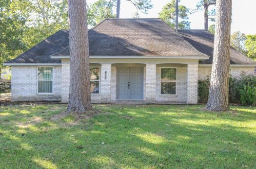608 Sycamore Dr, Conroe, TX 77302-1185