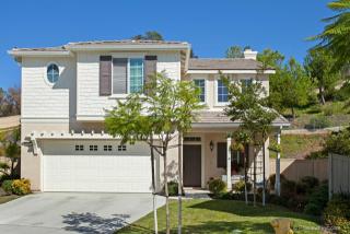 1014 Woodcrest Ln, Vista, CA 92081-7883