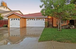 1096 Birch Ave, Clovis, CA 93611-0304