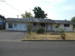 4068 Hermosa Way, Roseburg, OR 97471-4592