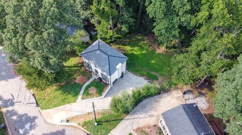 5068 Cold Springs Dr, Lilburn GA  30047-3776 exterior