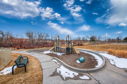 7111 Wenatchee Way, Denver CO  80016-4083 exterior