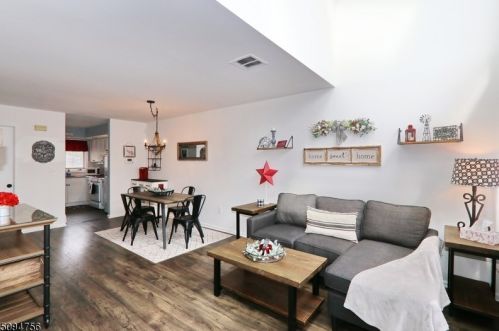 70 Highland Way, Dover, NJ 07801-4617