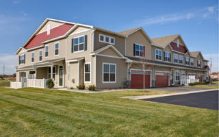 9535 Declaration Dr, Chanhassen, MN 55317-4815
