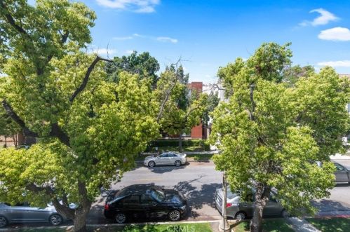 510 Jackson St, Glendale CA  91206-3213 exterior