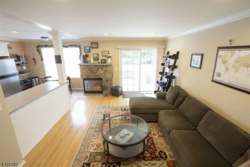 2601 Ashfield Ct, Parsippany, NJ 07834-3470