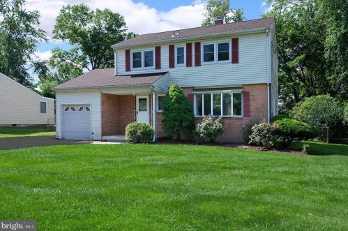 15 Rockland Rd, Trenton, NJ 08638-1522