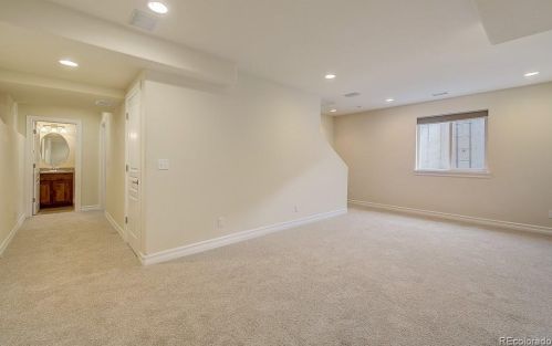 20592 Amherst Pl, Denver CO  80013-8927 exterior