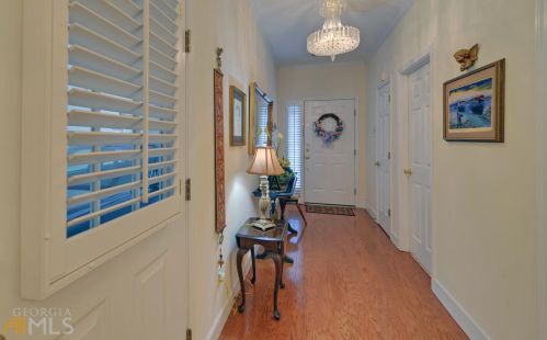 38 Somerset Ct, Hartwell, GA 30643-2112