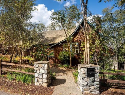 103 Canyon Ct, Auburn, CA 95603-4403
