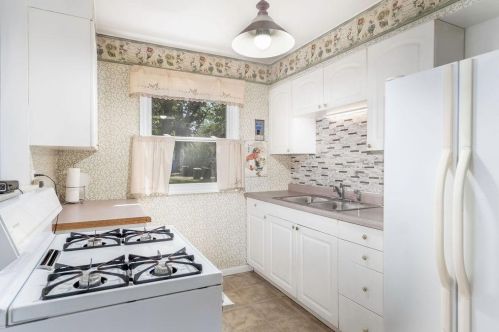 313 Virginia St, Hobart IN  46342-5884 exterior