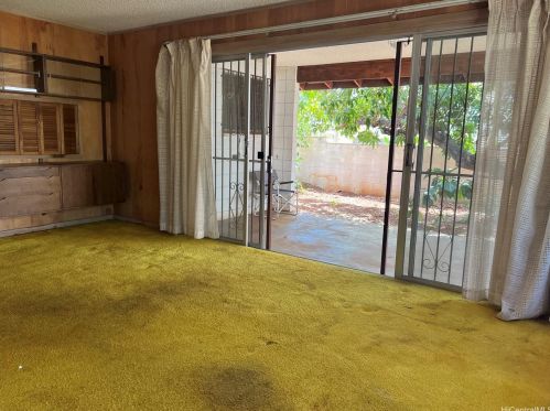 838 7th Ave, Honolulu HI  96816-2159 exterior