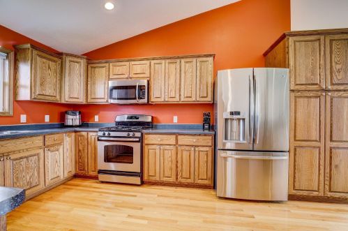 13320 Elk Rd, Foley, MN 56329-9241