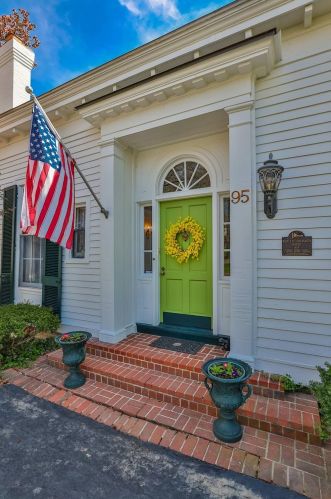 95 Fountain Ave, Cincinnati, OH 45246-4452