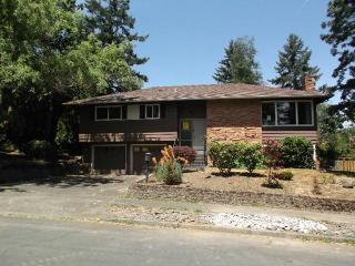 11425 Timberline Dr, Beaverton, OR 97008-6340