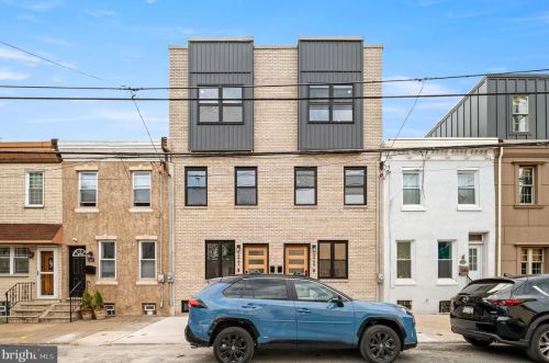 2459 Gaul St, Philadelphia PA  19125-3022 exterior