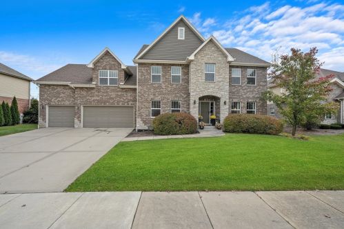 13057 Dunmoor Dr, Lemont, IL 60439-2741