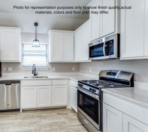 6112 Brocks Ln, Fort Worth TX  76114-2412 exterior