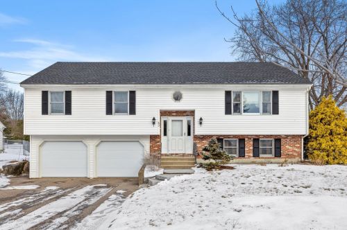 62 Anthony Dr, Laconia, NH 03246-2346