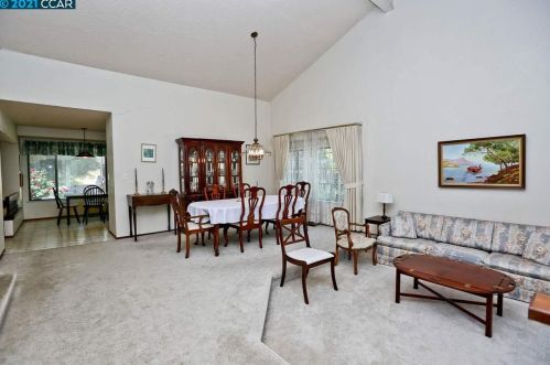 2208 Lake Oaks Ct, Pacheco, CA 94553-5443