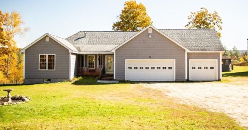 188 Gray Rd, Barnstead, NH 03218-3562