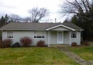 135 Verona Dr, Washington, PA 15301-2758