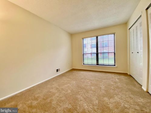 7 Chamberlin Ct, Trenton NJ  08648-2624 exterior