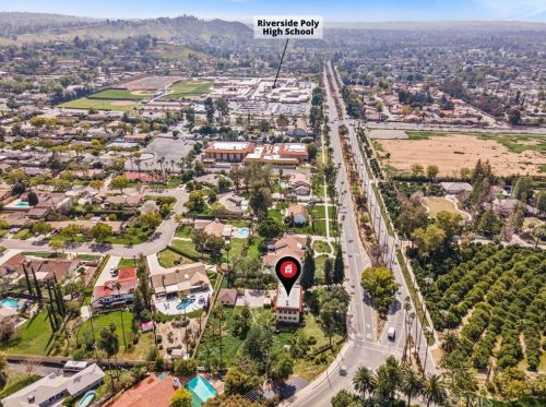 5216 Victoria Ave, Riverside CA  92506-1565 exterior
