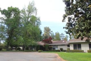 9051 Harney Ln, Lodi, CA 95240-9432