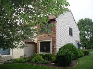 34 Fox Hill Ln, Millstone, NJ 08844-5212