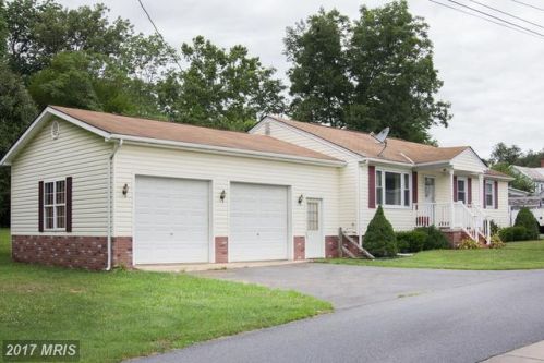 9 Altamont Ave, Graceham, MD 21788-1841