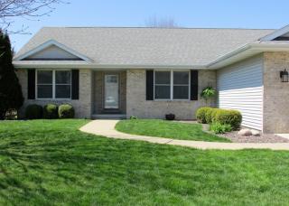 219 Gloucester Ct, Chatham, IL 62629-8078
