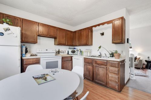 596 Grand Ave, Saint Paul MN  55102-2610 exterior