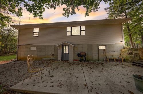 2675 Kastner Rd, Bonne Terre, MO 63628-3570