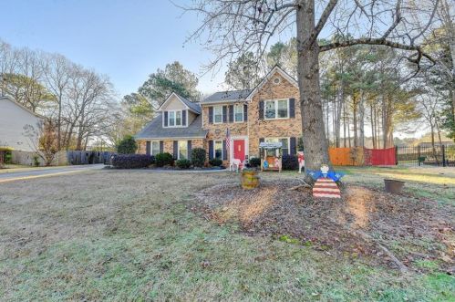 1870 Tree Brooke Ln, Lithonia, GA 30078-6615