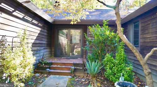 10372 Currycomb Ct, Columbia, MD 21044-3820