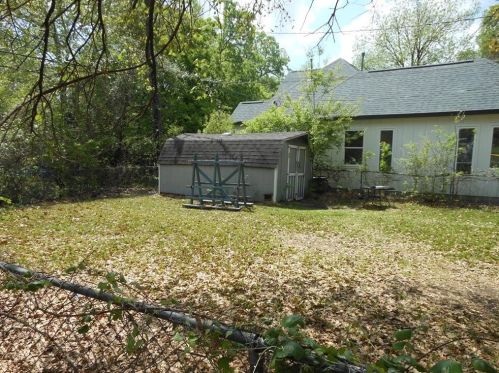 2109 Doris Dr, Austin TX  78757-7766 exterior