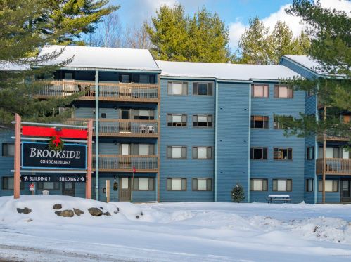 10 Brookside Dr, Upton, ME 04261-3241