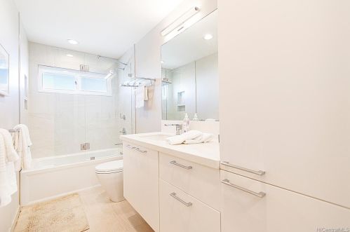 919 Kealaolu Pl, Honolulu HI  96816-5420 exterior