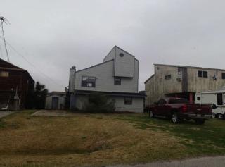 146 Redfish Dr, Jones Creek, TX 77541-7991