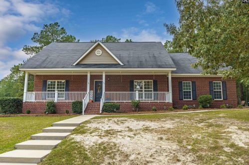 100 Harrison Cir, Cayce-West Columbia, SC 29172-2639