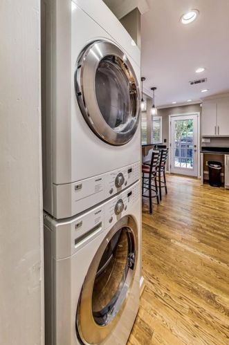 2452 Elizabeth Ann Ln, Atlanta GA  30324-3713 exterior