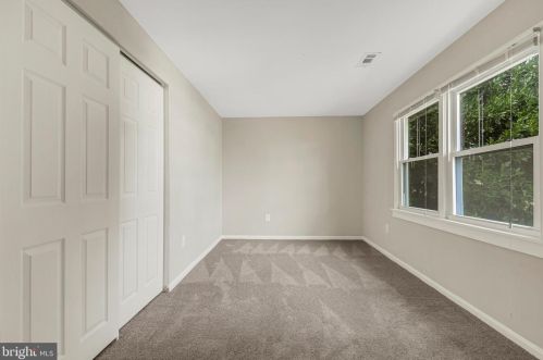 8902 Albert Stewart Ln, Silver Spring MD 20910-1949 exterior