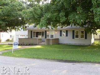 212 Newell St, Heyworth, IL 61745-7667