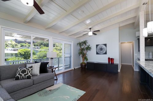 3029 Polohinano Pl, Honolulu, HI 96817-1167
