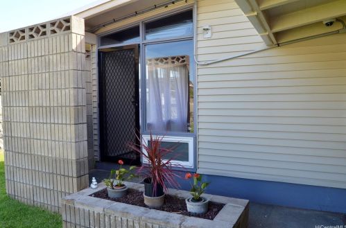 7267 Pulehu St, Honolulu, HI 96825-2536