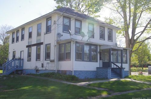 116 Broadway St, Colchester, CT 06415-1054